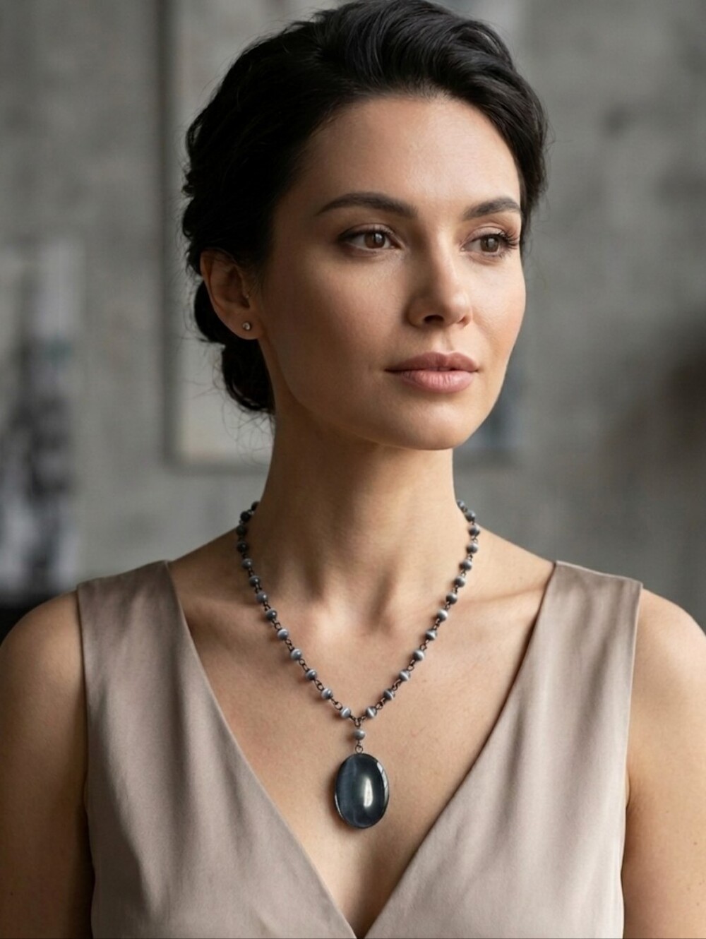 NY Gray Stone Pendant Beaded Necklace Adjustable 18"